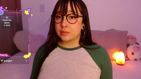 Olivia  online show from September 13, 2025, 2:00 am