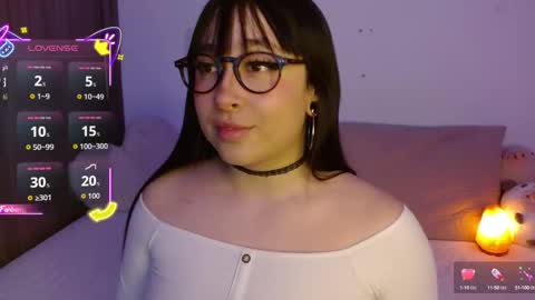 Olivia  online show from October 1, 2025, 1:33 am