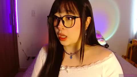 Olivia  online show from April 20, 2026, 12:30 pm