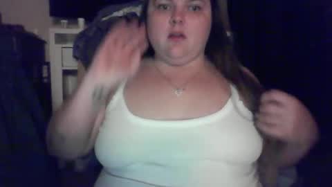 Snapshot of crystalizzzee chatting on June 5, 2026, 3:57 am Herekittykitty69 online show from June 5, 2026, 3:57 am
