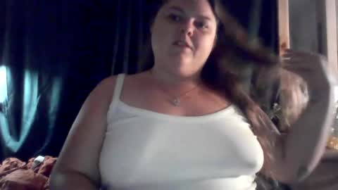 Snapshot of crystalizzzee chatting on August 1, 2026, 10:03 am Herekittykitty69 online show from August 1, 2026, 10:03 am