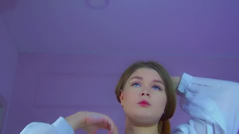 Crystal online show from October 11, 2025, 6:23 am