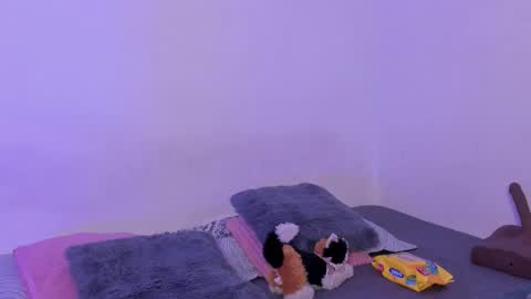 Soy Crystal online show from November 16, 2025, 12:55 pm