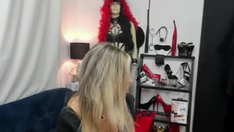 CrystalHotty online show from September 16, 2025, 4:24 am