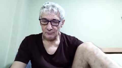 BIG UNCUT HARD COCK online show from November 26, 2025, 1:17 am