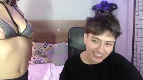 Snapshot of cuddle_bunny_ chatting on January 7, 2025, 7:38 pm cuddle_bunny_ online show from January 7, 2025, 7:38 pm