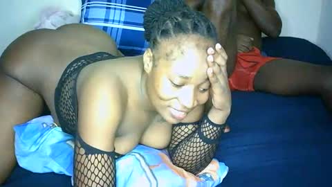 cuddlecanvas5 online show from March 10, 2025, 6:16 am