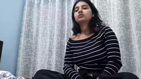 cuddlemuffins online show from February 13, 2026, 7:37 am