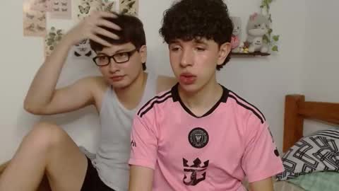 Snapshot of cuddly_and_jinx chatting on March 4, 2026, 7:31 pm cuddly_and_jinx online show from March 4, 2026, 7:31 pm