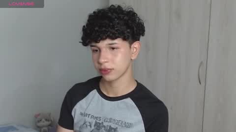 Cuddly online show from January 24, 2025, 3:24 pm