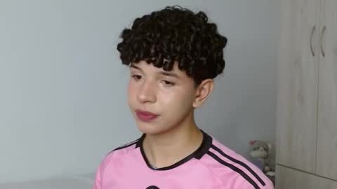 Cuddly online show from March 4, 2025, 2:10 pm