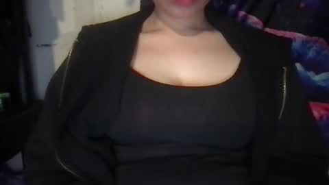 Angela online show from December 11, 2024, 5:37 pm