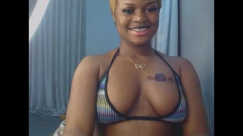 Snapshot of cum_ebony_petitxx chatting on June 17, 2026, 6:27 am cath online show from June 17, 2026, 6:27 am