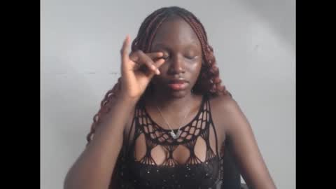 sophie online show from November 27, 2025, 8:05 am