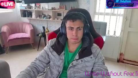 Snapshot of cum_fantasy21 chatting on August 9, 2026, 4:12 pm online show from August 9, 2026, 4:12 pm