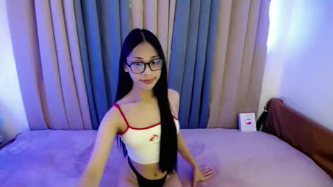 Snapshot of cum_fuck_me69 chatting on June 9, 2026, 6:14 am kez online show from June 9, 2026, 6:14 am