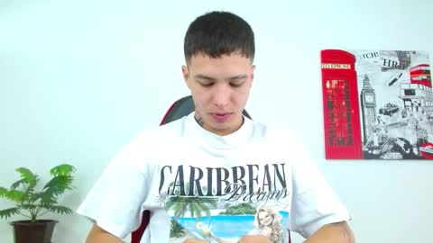 cumandres online show from March 15, 2026, 2:56 pm