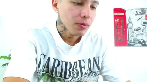 cumandres online show from April 20, 2026, 2:53 pm