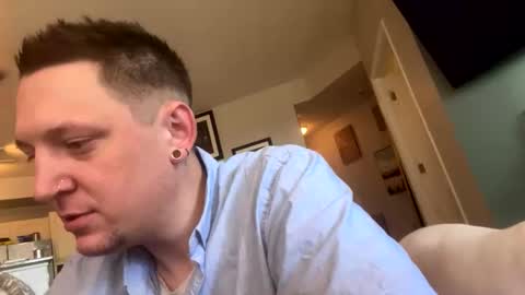 CuMAw3R online show from April 22, 2026, 7:26 pm