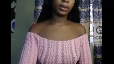 cumebony_petit online show from September 19, 2025, 8:49 am