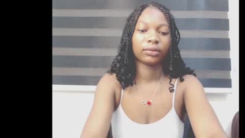 Snapshot of cumebony_petit chatting on May 4, 2026, 5:25 am cumebony_petit online show from May 4, 2026, 5:25 am