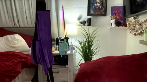 cumguzzlingskank online show from February 8, 2026, 9:45 am