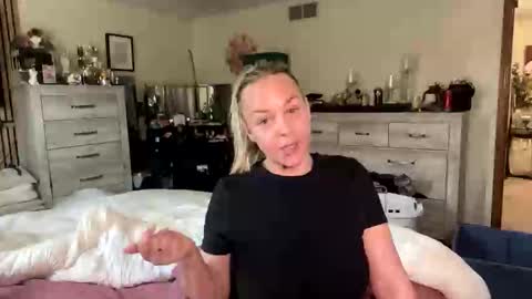 Snapshot of cumguzzlingskank chatting on May 19, 2026, 5:08 pm cumguzzlingskank online show from May 19, 2026, 5:08 pm