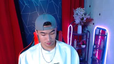 ask me online show from December 15, 2024, 7:10 pm