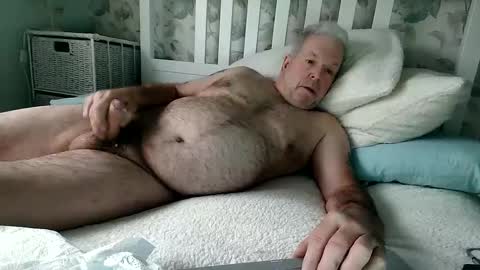 cumovermexxxxx online show from February 10, 2025, 4:47 pm