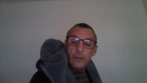 Snapshot of cumseeme002 chatting on February 17, 2026, 10:34 am Alan online show from February 17, 2026, 10:34 am