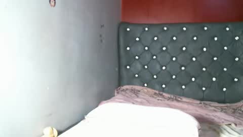 Shiiro online show from September 29, 2025, 9:30 pm