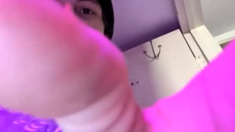 cumupxxx online show from January 17, 2026, 7:13 am