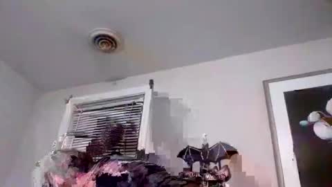 Snapshot of cuntreeboy68 chatting on October 29, 2025, 11:50 pm Bash online show from October 29, 2025, 11:50 pm