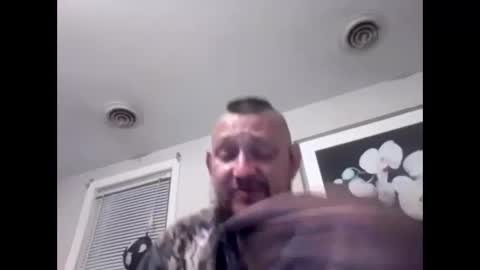 Snapshot of cuntreeboy68 chatting on November 2, 2025, 2:25 am Bash online show from November 2, 2025, 2:25 am