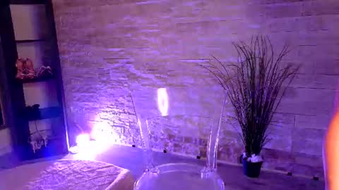 cupcake_izzy online show from July 23, 2026, 6:50 pm