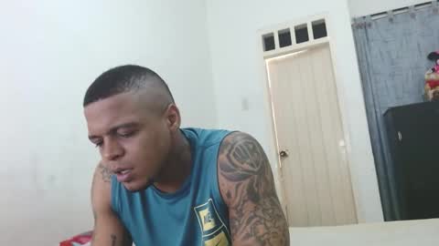 dominic and julieta... independent models online show from December 16, 2024, 10:08 am