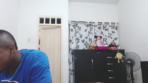 dominic and julieta... independent models online show from January 31, 2025, 10:20 am