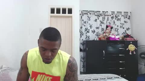 dominic and julieta... independent models online show from February 6, 2025, 10:37 am