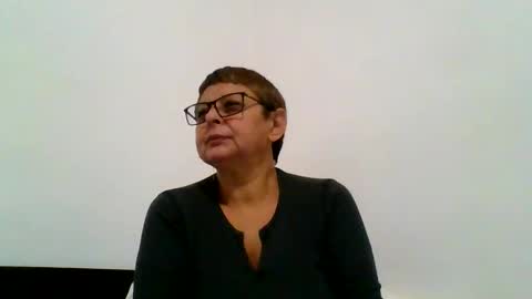 couple online show from October 15, 2025, 5:02 pm
