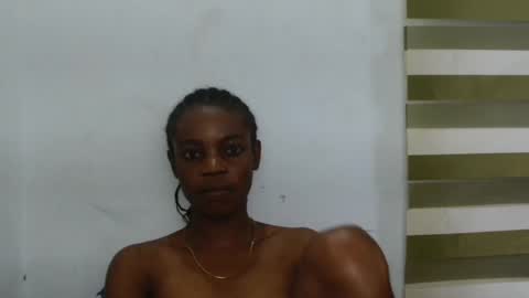 cupxcakex online show from May 3, 2026, 9:32 pm