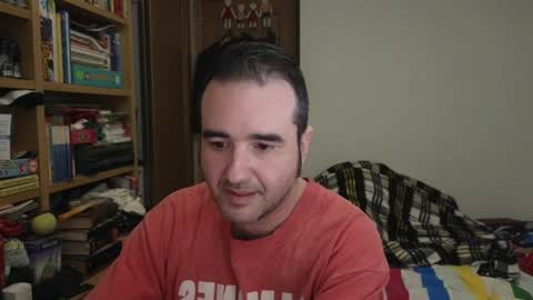 curiosillo1983 online show from April 18, 2026, 8:20 pm