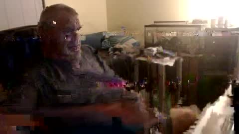 Snapshot of curious1001 chatting on July 8, 2026, 1:32 am curious1001 online show from July 8, 2026, 1:32 am