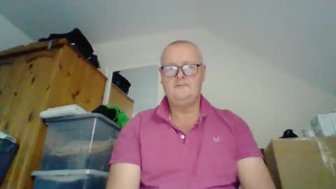 curiousax77 online show from November 7, 2025, 9:31 am