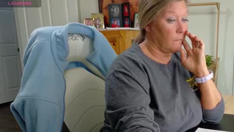 curious couple online show from December 17, 2025, 6:25 pm