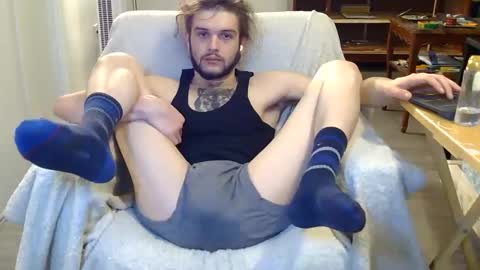 curiouss25 online show from December 16, 2025, 6:24 pm