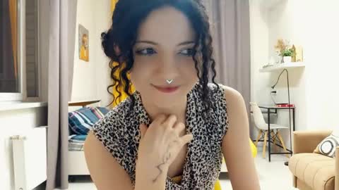 Kira online show from May 11, 2026, 11:13 pm