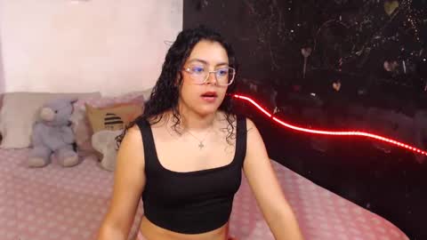 Max and Cata online show from December 4, 2024, 1:58 am