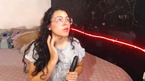 Max and Cata online show from January 31, 2025, 2:58 am