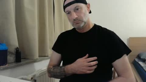 Curman85 online show from February 10, 2025, 11:23 pm