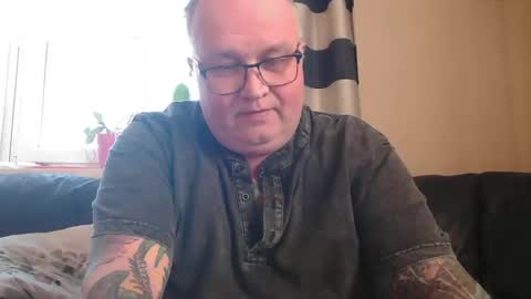 Snapshot of curtus14 chatting on March 5, 2025, 4:13 pm curtus14 online show from March 5, 2025, 4:13 pm